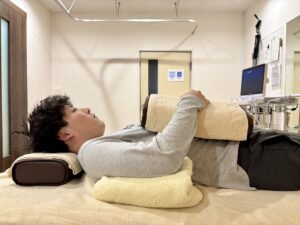 肩の水平位　マクラあり